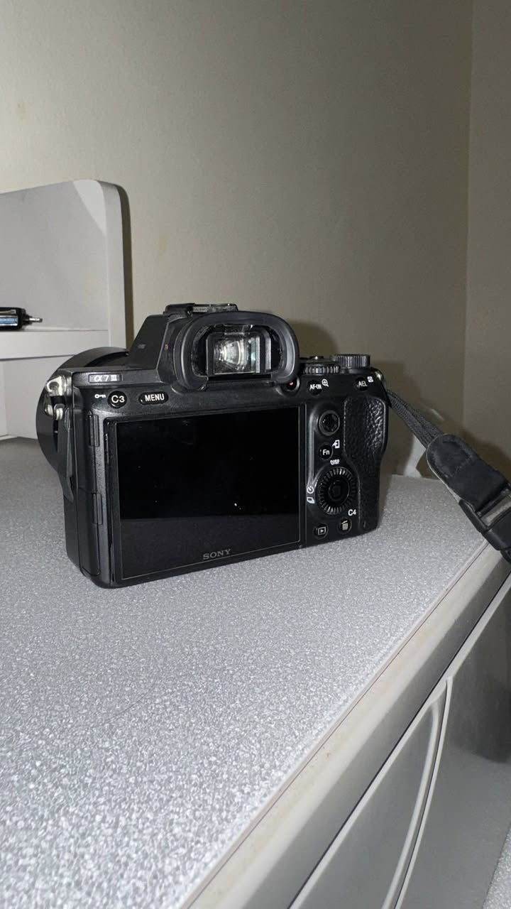 Sony A7 III
شتر: 40الف 
السعر: مليون و 50 

ملاحظة مخرج صوت مبدل ..


**إذا كنت صاحب هذا الإعلان وتريد حذفه لأي سبب، رجاءا أرسل رسالة إلى الدعم الفني**