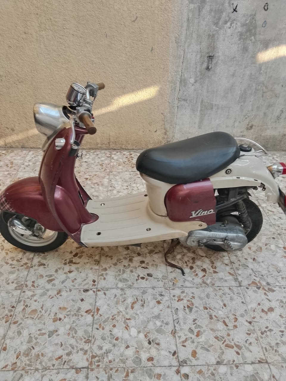 سلام عليكم دراجة كلاسيك كوم حديد ١٠٠  الرقم
***********
