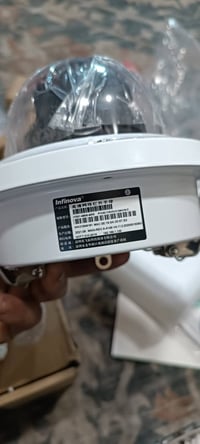 كاميرا • قطعتين