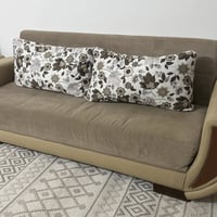 يوجد 8 مقاعد او 16 مقعد   المكان الامين الثانيه قرب الفلكه الحدادين   ...