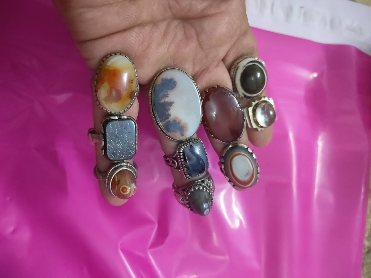 مرحبا محابس لبيع عدد 10 سعر لواحد 50 الف مكاني ميسان يوجد خدمة توصيل ***********
