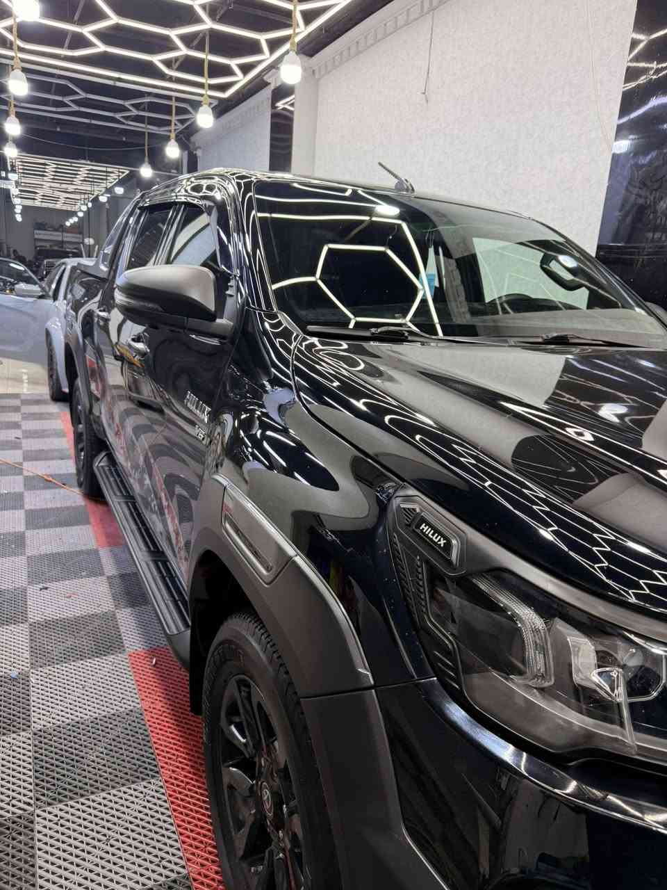 تويوتا هايلوكس افنجر 

سيد نهرو فول مواصفات 

موديل 2022
ماشية 52 الف 

6 سلندر / 234 حصان / 4.0L

اكلوبات بل بدي 

دعامية خلفي كروم

شاشه

كاميرا

مثبت سرعة

تشغيل بصمه

دخول ذكي

حساسات خلفيه واماميه

مكيف خلفي

السعر 370

للاستفسار ***********
