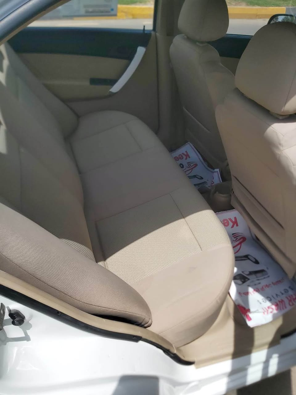 السلام عليكم 
شوفر اڤيو مديل 2011 خليجي ماشية 200 الف 
مواصفاتها معروفه عاديه السياره نضيفه ومتعوب عليها واستخدام شخصي على ايد وحده اليريد يستفسر يتصل على هذا الرقم مكلف بالنشر اني +964 771 447 1798  مكان السياره بغداد

السعر 73 وبي مجال بغداد, العراق


**إذا كنت صاحب هذا الإعلان وتريد حذفه لأي سبب، رجاءا أرسل رسالة إلى الدعم الفني**