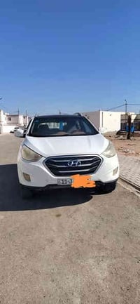 توكسان ٢٠١٠ رقم بغداد للبيع فقط المواصفات المحرك ٢٤٠٠ دفع رباعي بانورا...