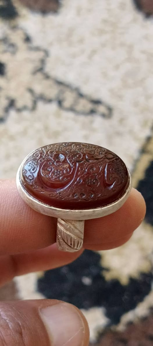 يمانيه.. ملكيه ياقوتيه..صياغه نجفيه يدويه ثقيله .. سعر90.. واذا اكو صياغة عارف انطي فرق


**إذا كنت صاحب هذا الإعلان وتريد حذفه لأي سبب، رجاءا أرسل رسالة إلى الدعم الفني**