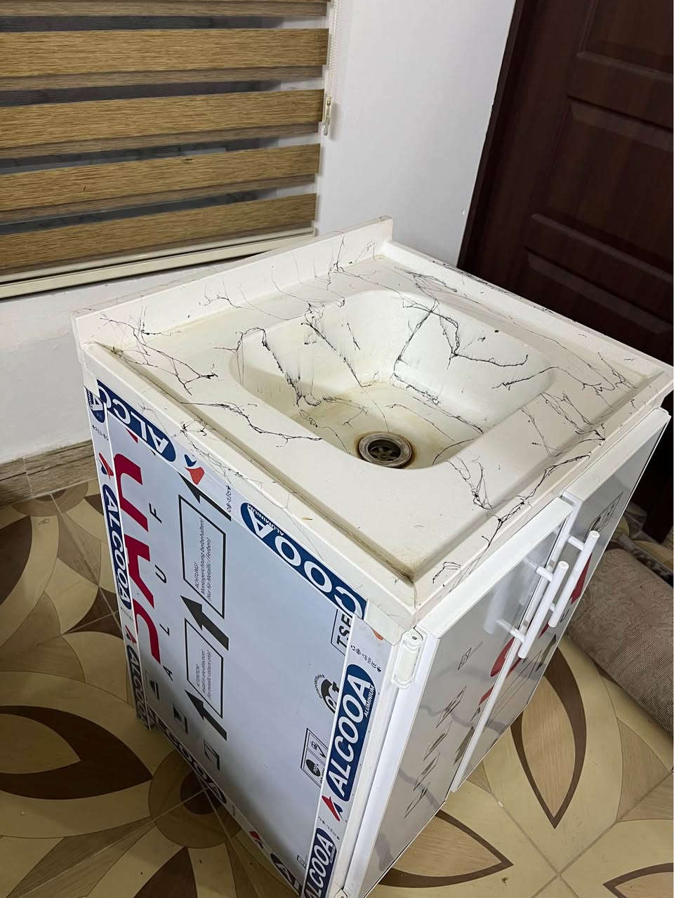 لە هەولێر مەخسەلی بچووک : پانی 60 بە 65 سانتم/ بەرزی 93 سانتم .. وەک نوێیە دە رۆژ ئیشی پي کراوە  زۆر پاکە سحر 95 هەزار أربيل, العراق


**إذا كنت صاحب هذا الإعلان وتريد حذفه لأي سبب، رجاءا أرسل رسالة إلى الدعم الفني**