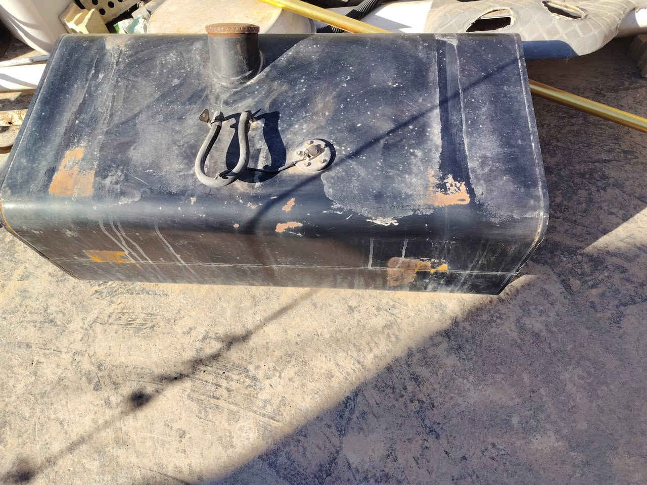 سلام عليكم البيع تانكي كاز 200لتر
سعر 300 وبي مجال ***********
