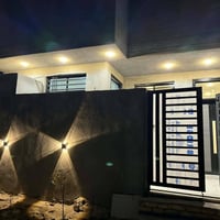 يوجد دار الايجار  مساحته 105متر  العنوان حي الجامعه قرب التانكي  البيت...