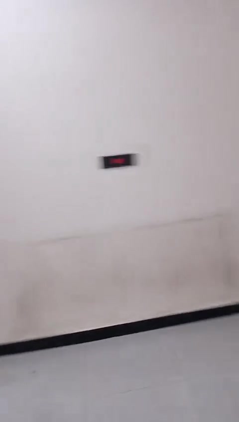 طابق ثاني معزول للايجار بلمخابرات خلف مركز ابودشير
خاص ماكو 
واتساب فقط ***********
