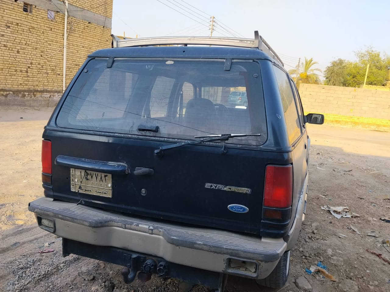 السلام عليكم 
سيارة فورد 
موديل 1993/ قادسيه
سنويه تنتهي ب 2028
مداور ثاني يوم
عنوان ناصريه /كناهرة
سعر 22

رقم ***********
