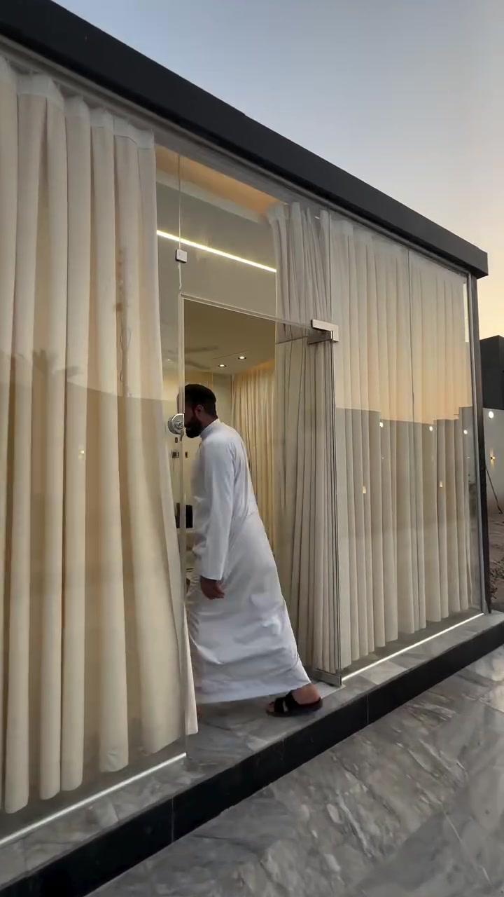 ‏بيت المساحة الكلية 650 متر طابو صرف سهم تحويل بالاسم السعر المطلوب 475 قابل للتفاوض مساحة البناء البيت 260 متر يحتوي على أربع غرف ونام العنوان البصرة أبو الخصيبالصنكر 200 متر عن السايدين اسياحي الاستفسار اكثر اتصال *********** سيد حيدر للعراق
