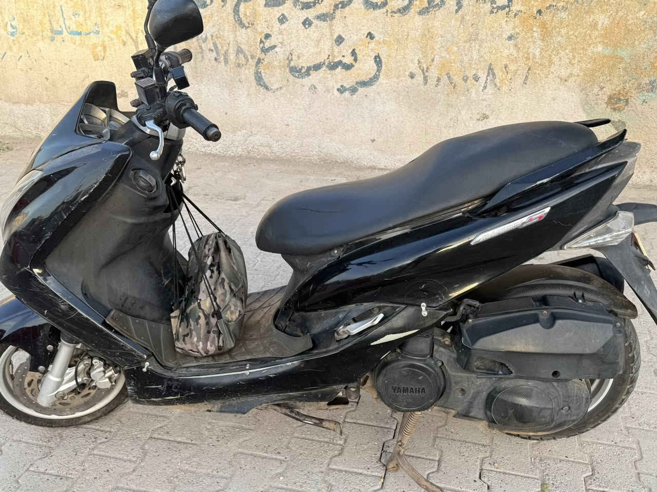 سلام عليكم ماجسته اس للبيع الدراجه كايمه بس مامفتوح بيه برغي علبلادي الدراجه معدله حلو نسبه نظافه الدراجه 60‎%‎ 
مكاني بغداد مدينه الصدر 
السعر خاص خابر لو واتساب
رقم الاتصال ***********
