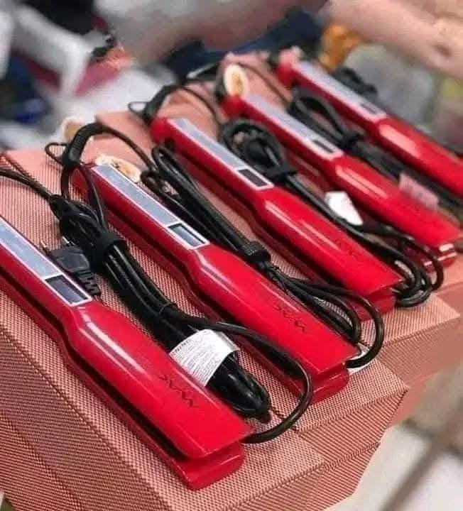 بروس انزو ما شاء الله 
درجة الحرارة 988  🥰 350 ألف فقط🤩😍
درجة الحرارة 1288 😍 440 ألف فقط 😋😘🤩
بروس سيشوار الذهبية ماركة اينزو العالمية قوة👌👌
جهاز واكس pro wax 300 😍😍😍
بلاك ماك  😍MAC 😍 
احذرو التقلي
 ✔️ليسور ماك الاكثر طلبا بلون  الاحمر  الاصلي 📣📢
التوصيل متوفر لباب الدار


**إذا كنت صاحب هذا الإعلان وتريد حذفه لأي سبب، رجاءا أرسل رسالة إلى الدعم الفني**
