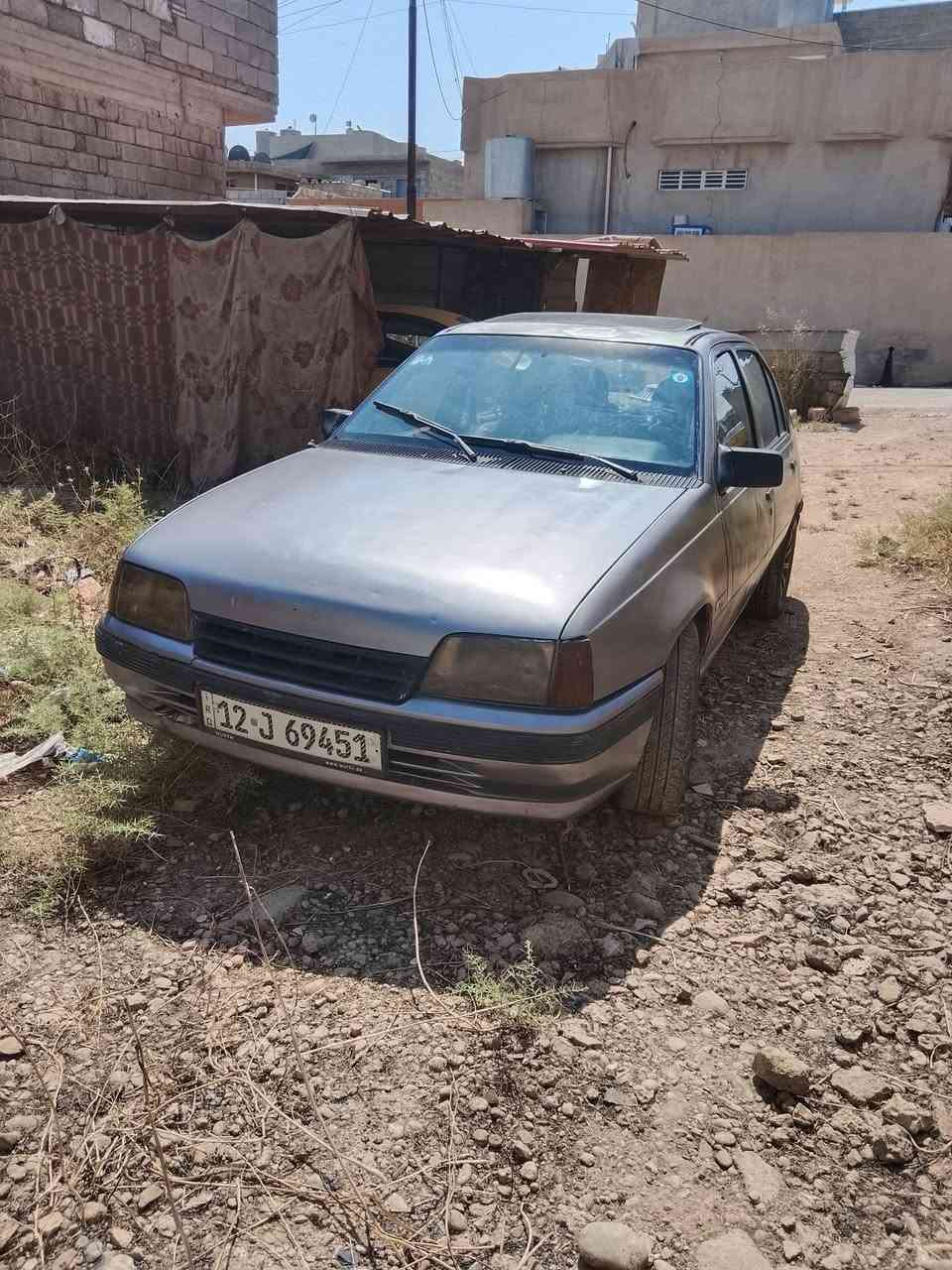 كاديت جنطة حجم 18مصبوغة حزام جمالية بدون اي حادث او عندي الصور قبل ما تنصبغ معجون بس دوائر او دوسات وايرمنية كلا شغالة المحرك بداية صرف موديل 91 السعر 24 بيها مجال السنويا لي 30  رقم الموبايل ***********
