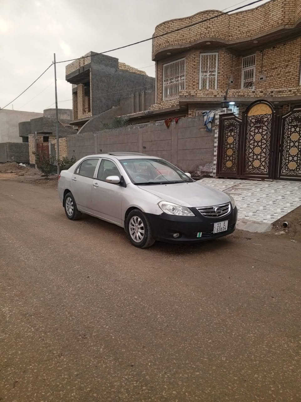 ياالله السلام عليكم بي واي دي موديل ٢٠١٣ جي ثري بصمه فول أتو جاهزه من كلشي تبريد شغال رقم بغداد رقم جديد سنويه جديده تحويل مباشر السعر ٥٠ وبيه مجال لشراي مكان السياره بابل ناحيه الإمام رقمي *********** و***********و اتساب ***********
