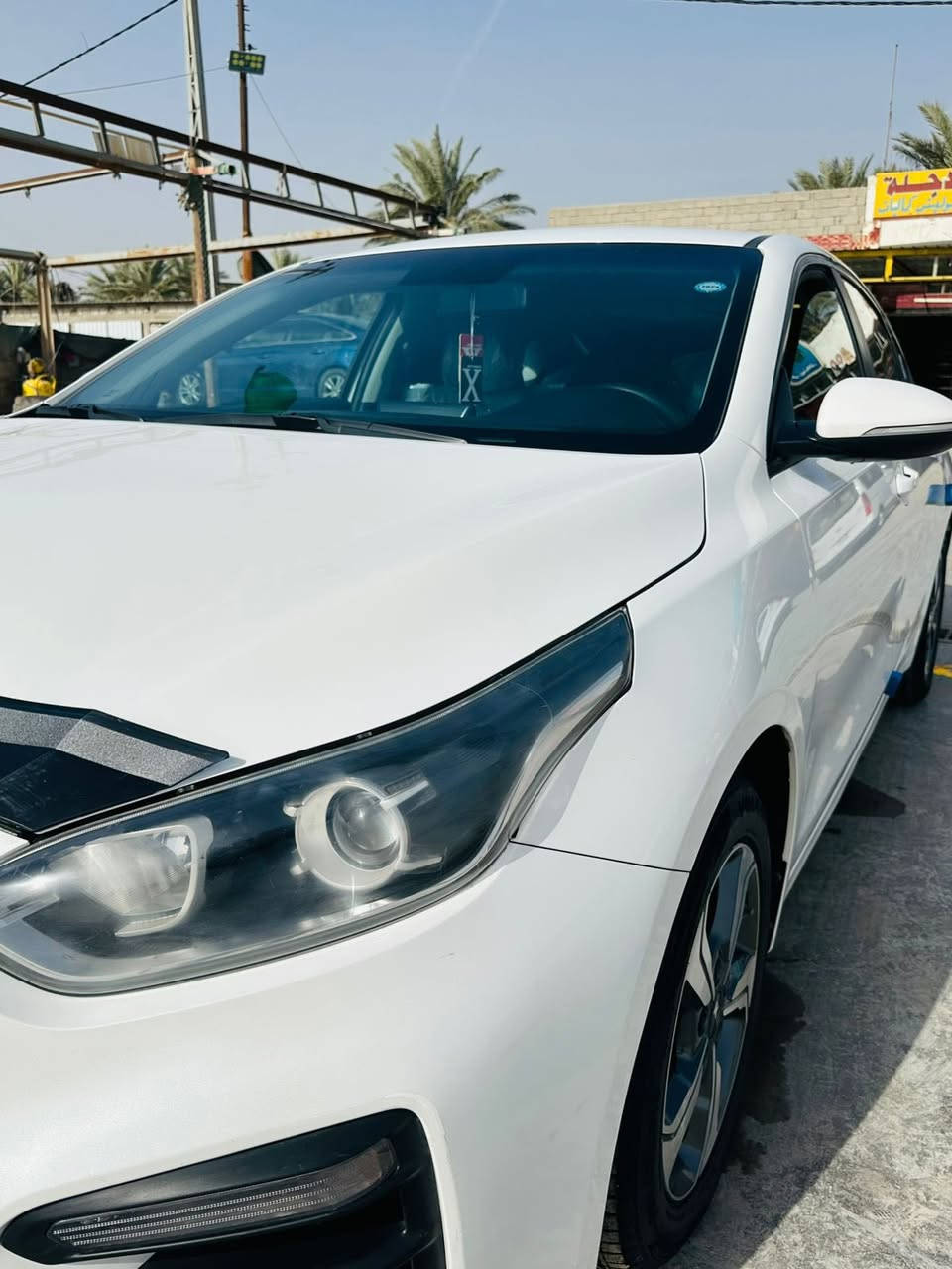 السلام عليكم سيراتو 2019 خليجي
مكفوله كفاله من الصبغ والتبديل بيها مكانين بارد 
ماشية 120 رقم سليمانية تحويل وكاله سنوية لل 29
موصفات تبريد قطعتين مري شفط داخل لونين كشنات جلد  بكلايت لد 
حساس وكامره وشاشه وتحكمات مكينه 1600 دوش المرغوب كير ايتي مكينه وكير ع وضع الشركه السعر 147بيها مجال جدااا بصيط العنوان واسط العزيزية ***********
