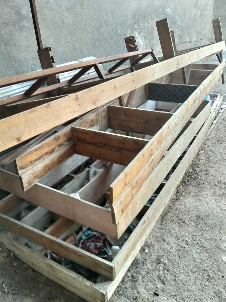 مكينه نجاره اصليه تقطيع وتجفيف
رفوف محل خشب
ميز حديد3
فخات حديد
للبيع
السعر وتفاصيل أكثر على واتس هذا الرقم***********
