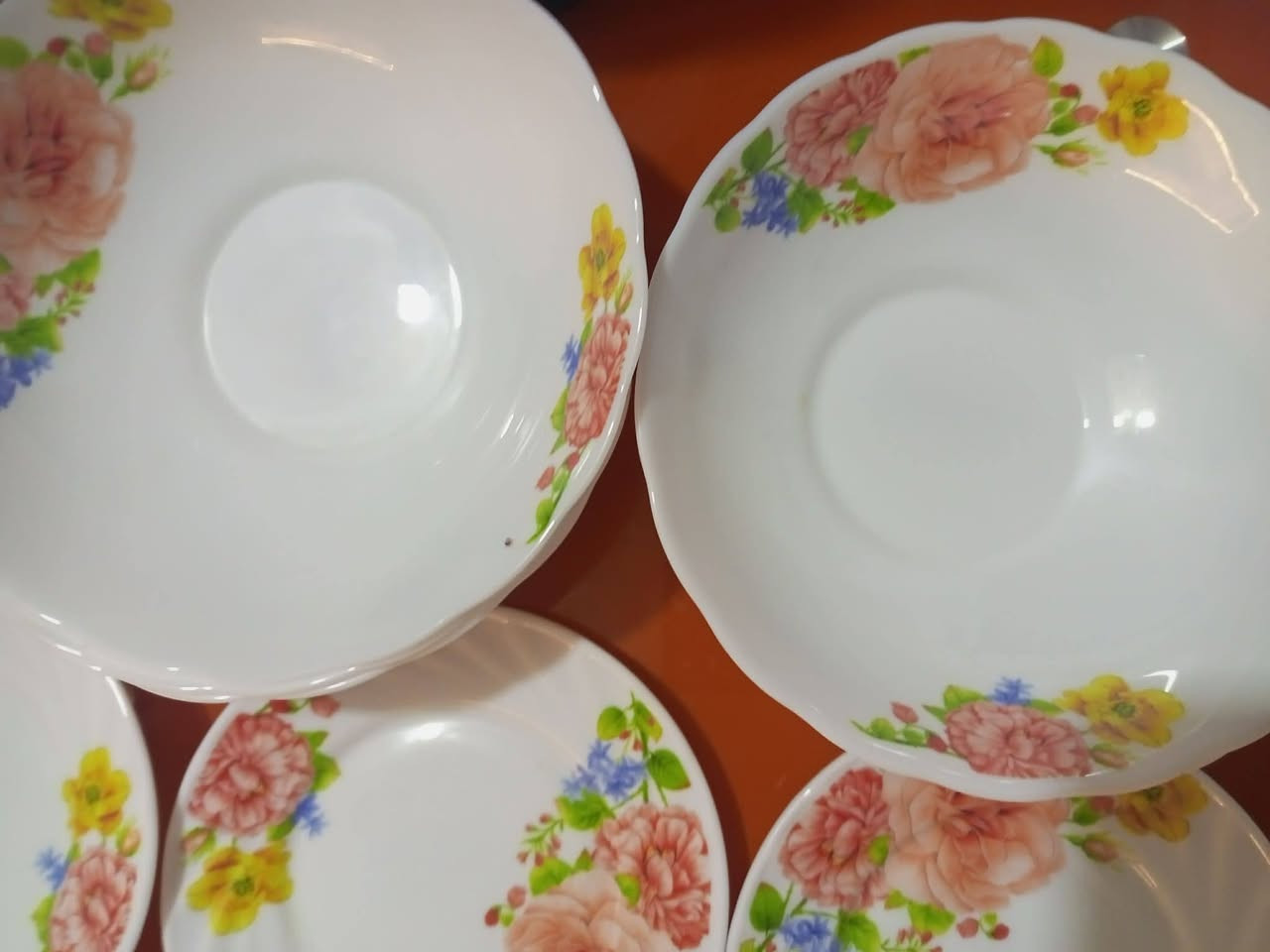سيت رويال ٢٣قطعه غير مستعمل
السعر ٣٥ الف. انسب السعار


**إذا كنت صاحب هذا الإعلان وتريد حذفه لأي سبب، رجاءا أرسل رسالة إلى الدعم الفني**