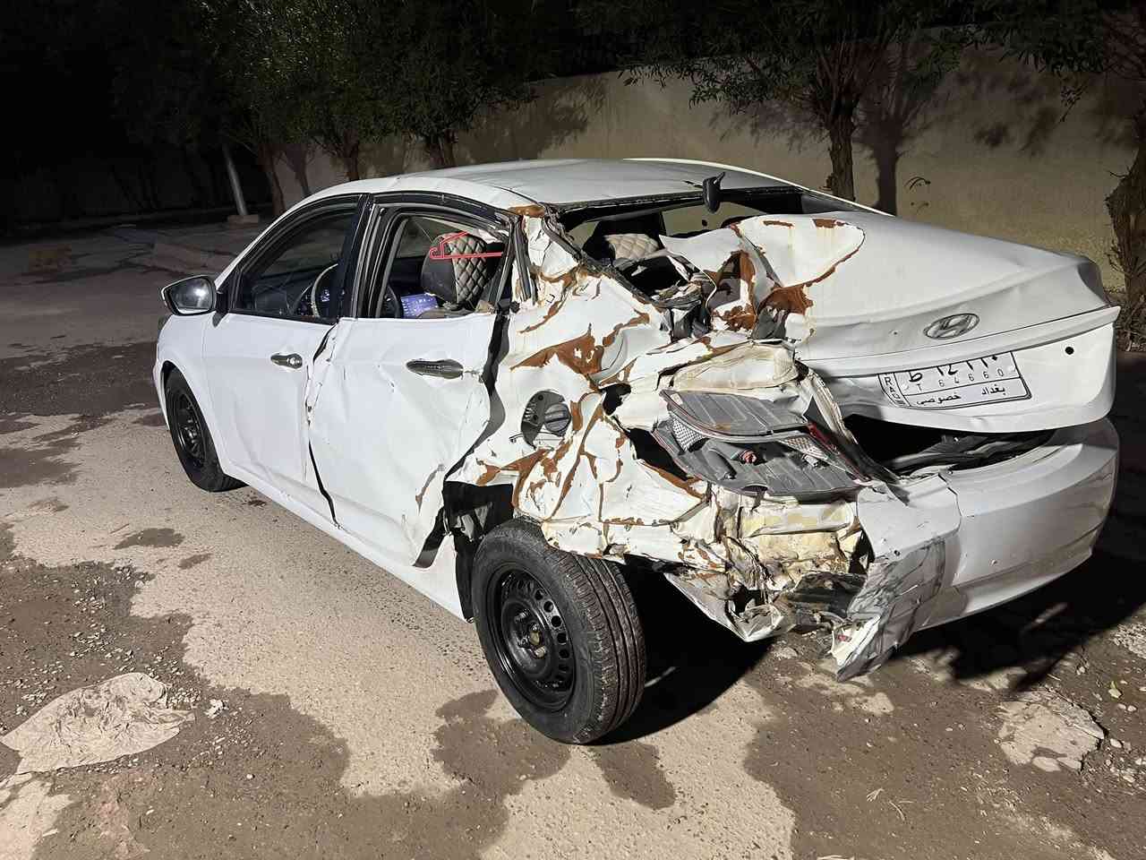 السلام عليكم 
اخوان للبيع 
هونداي اكسنت
موديل ٢٠١٦ رقم بغداد 
تحويل مباشر السياره شغاله وتمشي
مكينه ١٦٠٠  وارد امريكي 
مكان السياره بغداد المشتل 
السعر 58
***********
