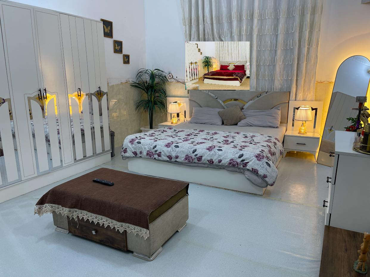 سلام عليكم رمضان كريم
غرفة نوم تركي 7 قطع نظافه 100‎%‎ بدون اي خلل ولامره مفتوحه سابقا قبل شهر من اخذته مكانه حله شارع 80 
سعره 500 الف وبيه مجال حك جيه 
***********
