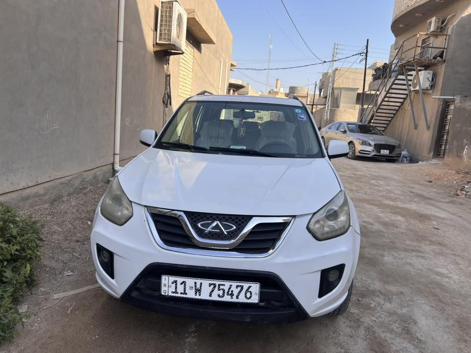 سلام عليكم 
تيكو 2013 رقم بغداد بأسمي هزة جديدة 
بيها فقط الجاملغ الامامي صبغ بدون دواخل
جاهزة من مكينة كير حدادية تدفئة تبريد 
داخل السيارة جديد تدفئة بالكشنات فتحة سقف شاشات اندرويد تحكم بالمري تحكم ستيرن نظام ايرباك 
السعر 58 
للاستفسار ***********
