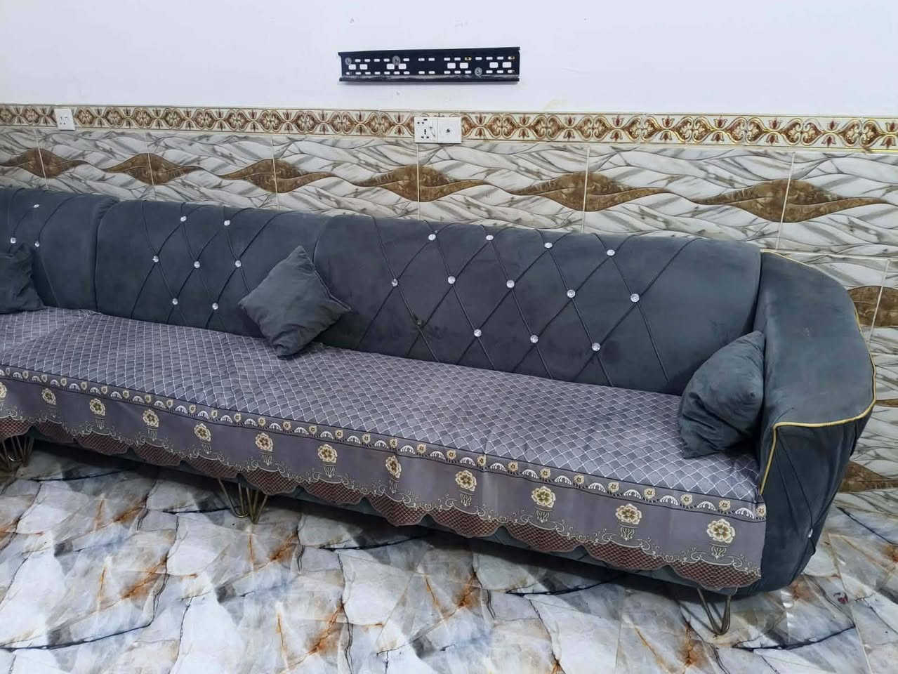ديوان نضيف كلش ب٢٢٥ وكنفيره شغاله نضيفه ب٩٠


**إذا كنت صاحب هذا الإعلان وتريد حذفه لأي سبب، رجاءا أرسل رسالة إلى الدعم الفني**