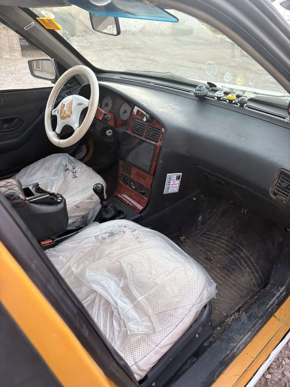 سياره بيجو بارص موديل2016كير و مكينه خير من الله سياره مامطلوبه لاهيئه ولا وصولات الاستفسار***********العنوان بغداد الزعفرانيه السعر 42وًبيها مجال
