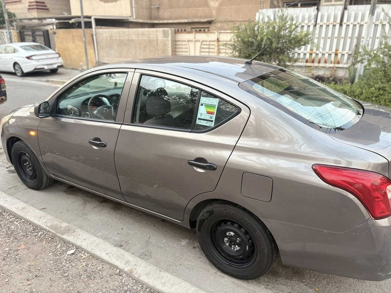 نيسان سني موديل 2019 للبيع
مكينة كير خير من الله ماشية 100 الف
صدر تايرات تبريد ادامة كاملة 
مكان السيارة بغداد/ حي العامل
السعر 95 وبيها مجال
السونار ويه الصور
للاستفسار:-
***********
