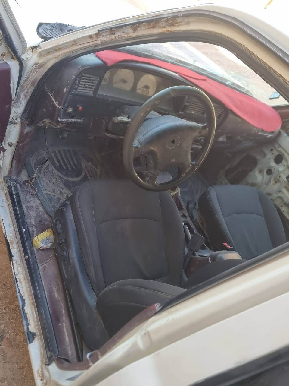 بيكم دير للبيع 2006 رقم بصره راعيهه في بغداد مدينة الصدر ما واصله سياره حداديتهه نص ونص والباقي كله جاهز السياره مال جنيان السعر قفل ب18$ مكان السياره في كربلاء رقم الهاتف ***********
