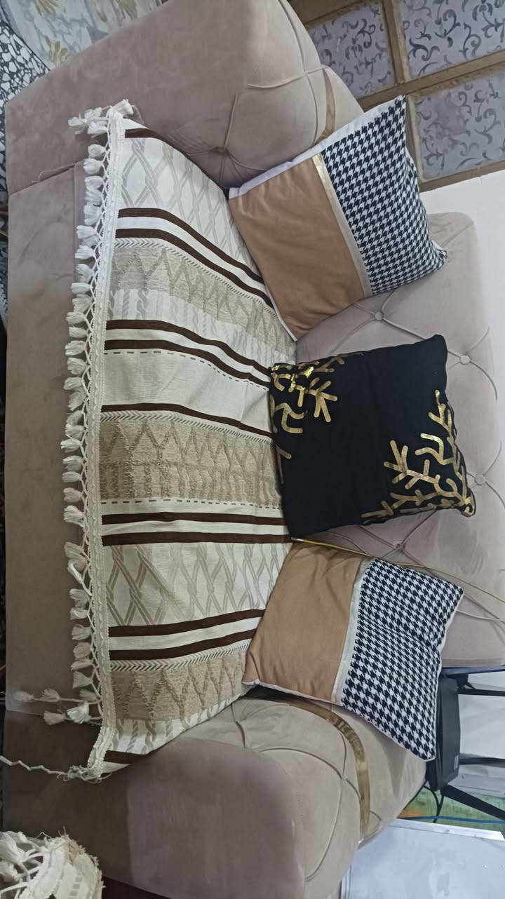 السلام عليكم تخم للبيع ٧مقاعد اخو الجديد بس مجرد قنفه رجله مكسوره يعني تصليح بصيط سعر ٢٠٠


**إذا كنت صاحب هذا الإعلان وتريد حذفه لأي سبب، رجاءا أرسل رسالة إلى الدعم الفني**