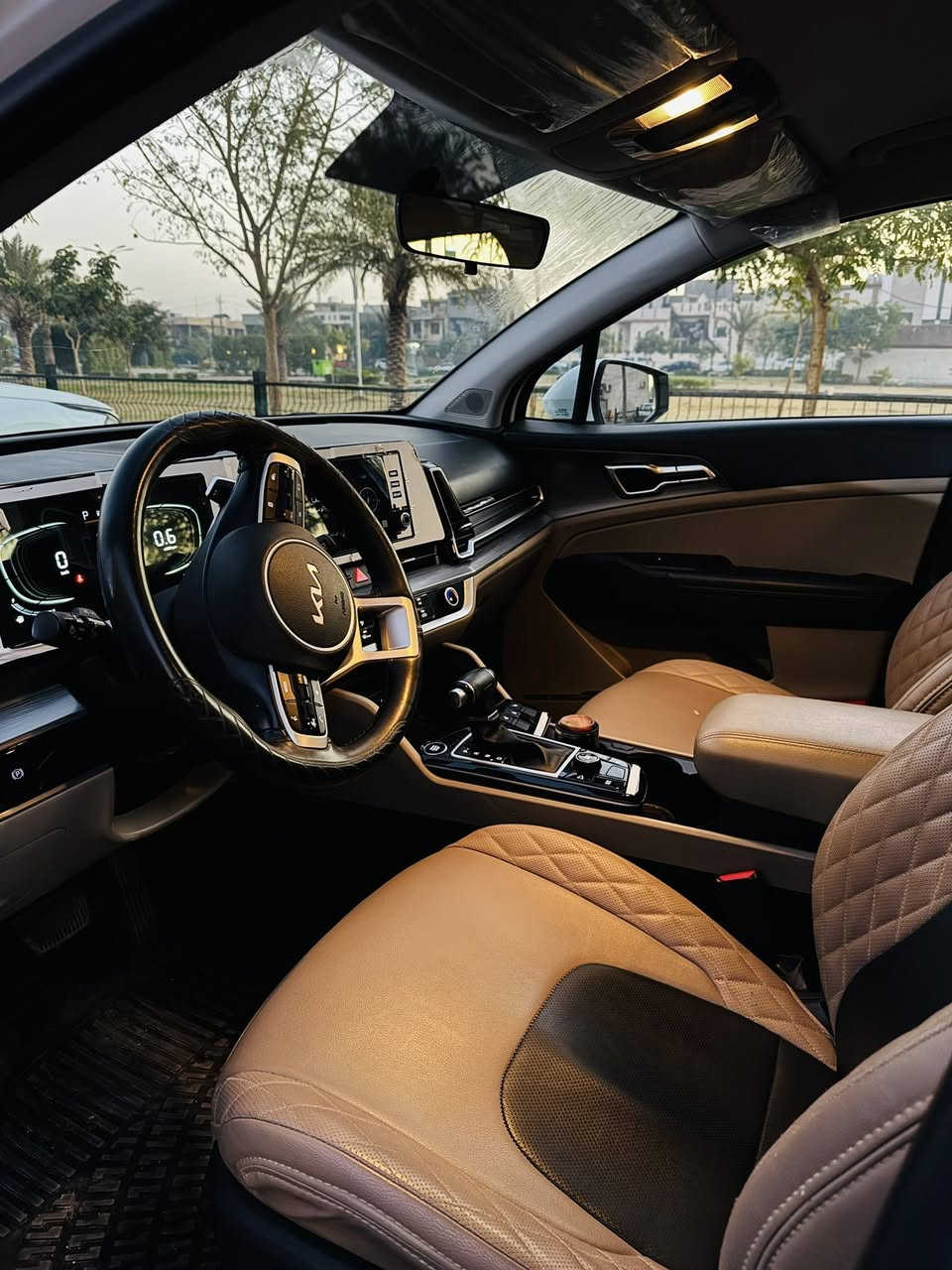 سبورتج 2024 مكفوله كفاله عامه
السياره فول مكفوله تشغيل عن بعد وكاله الدوليه تدفئة كشنات تدفئة ستيرن كراسي كهرباء شاشه متصله مانع انزلاق ، كار بلي ، هاند بريك دگمه السياره تخبل نظيفه كلشي مابيها مكفوله كفاله عامه 

ماشيه 35 الف 
مكاني بغداد السيديه
السعر234$ وبيها مجال حك الجيه 
*********** 
وبي واتس اب
