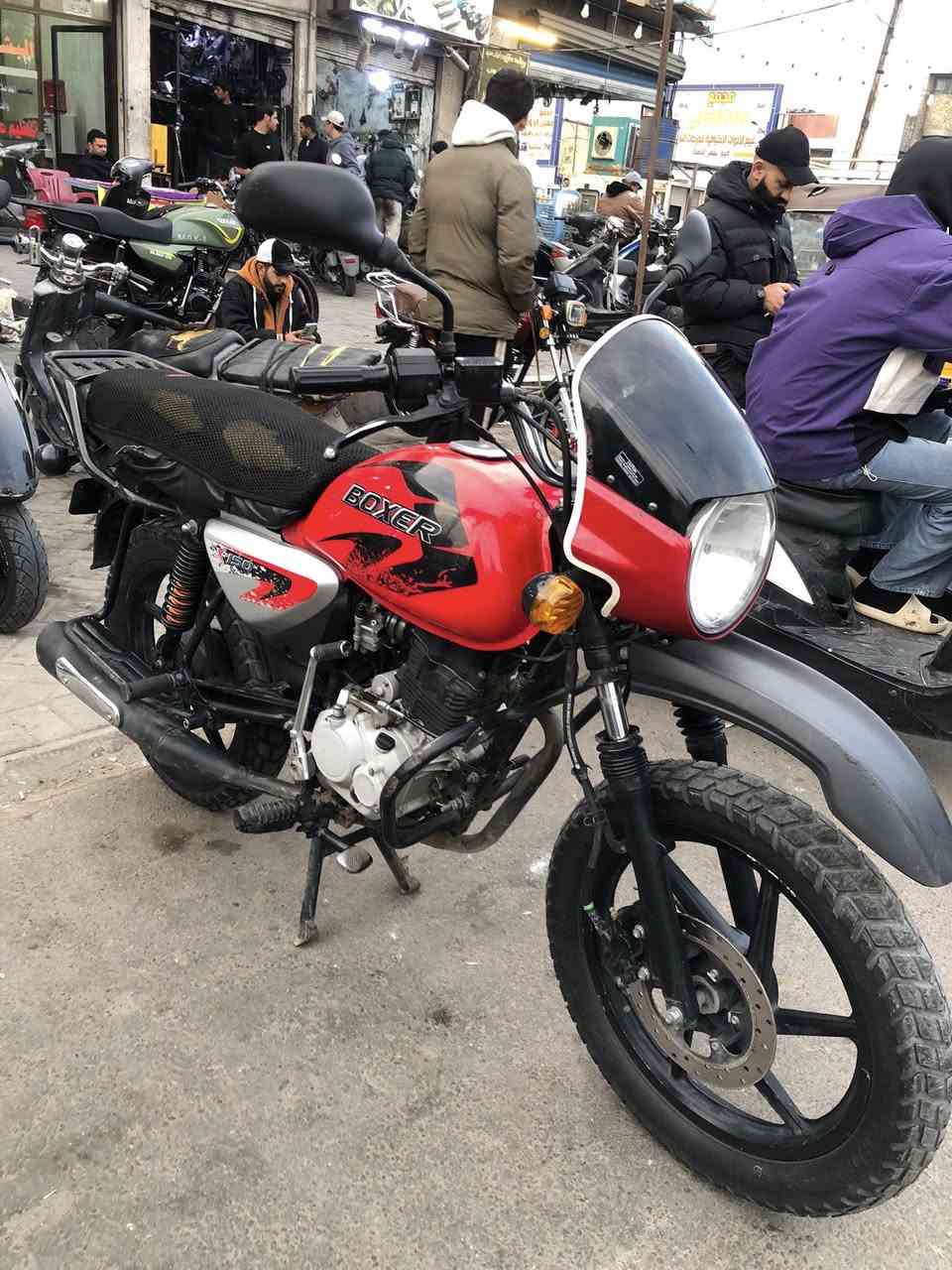 سلام عليكم بوكسر 2021 مرقم بغداد انكليزي الدراجه فقط بيها تنقيص بل مكينه سعراها مليونين وبيها مجال *********** واتساب فقط
