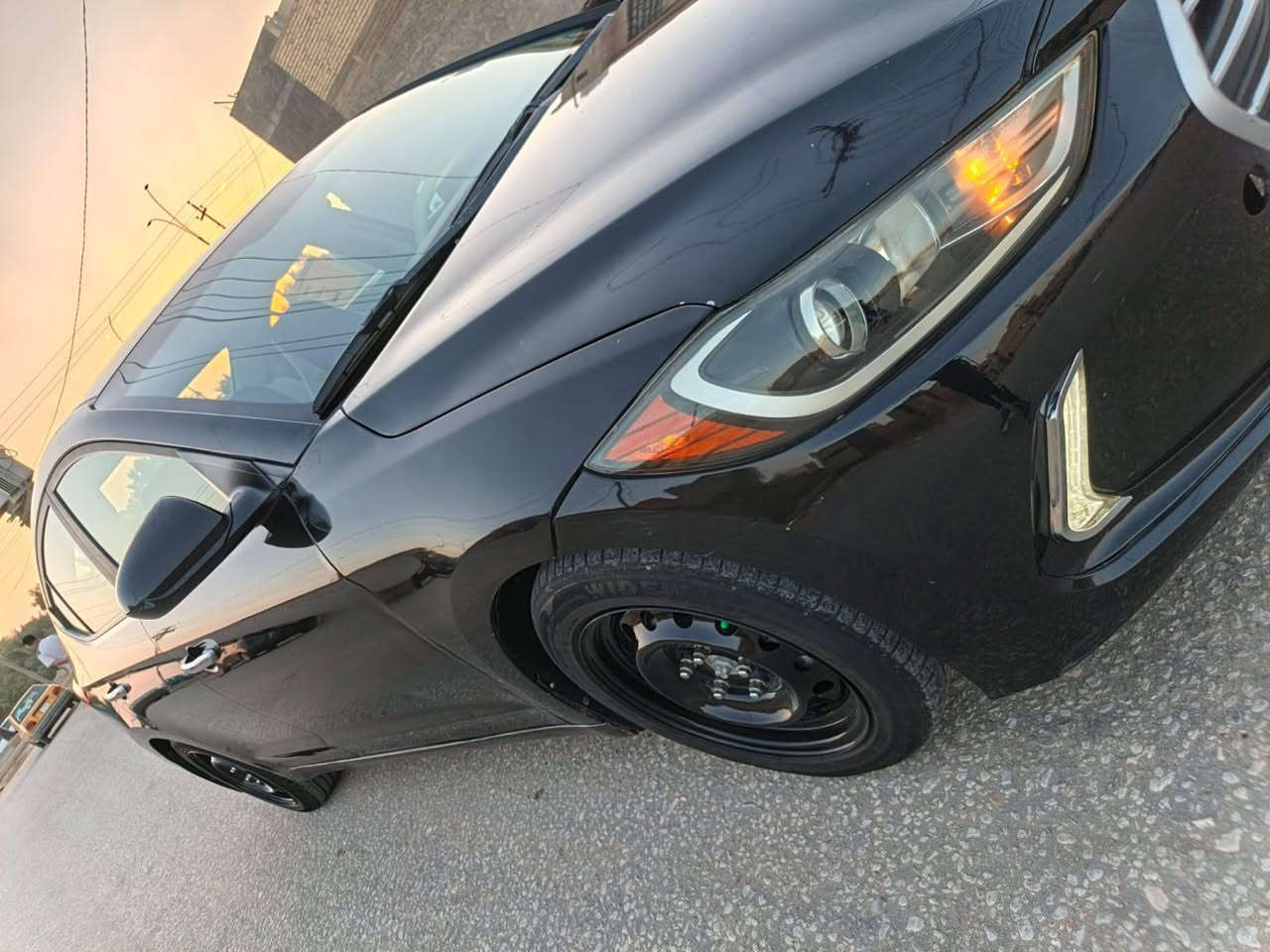 إلنترا موديل ٢٠١٨ وارد صورالحادث معا المنشور حادثه بنيد وجاملغ بدون دواخل وبدون ايرباك السياره تعجب وحلوه جدآ  كيرمحرك تبريد حداديه تايرات باتري كهربائيات كله كفاااله شرط ع فحص ابيع سياره رقم شمالي الجديد تحويل اوكاله حاضر عنوانه كربلاء السعر ١١٣$ 
***********
