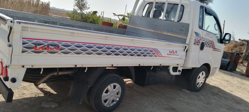 السلام عليكم 
للبيع كيا حمل نثيه موديل 2018كفاله عامه سياره جديده بمعنى الكلمه 
السعر120وبيها مجال 
رقم قادسيه
مكان ديوانيه 
***********
