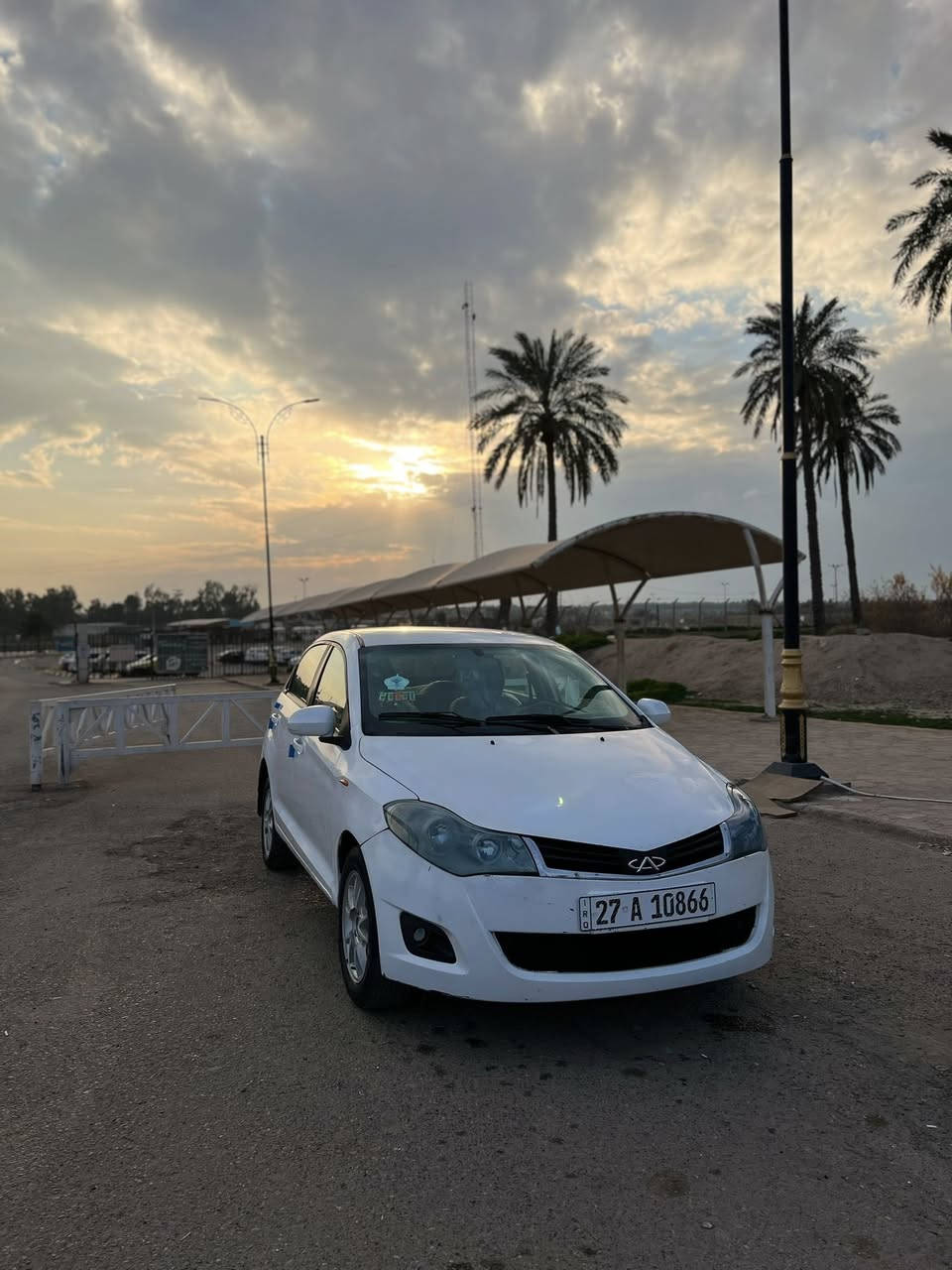 السلام عليكم
شيري فلاوين للبيع ؛ السياره جاهزه وكامله مكمله 
عليهه ادامه كامله محرك كير خير من الله بلكات نوزلات 
 صدر امامي خلفي  بورر مشط ستيرن كله جديد 
رقم انكليزي وتحويل شوكت متريد
 السياره مكفوله من الضربه  السعر ( 38 ورقه) 
للأستفسار ***********
