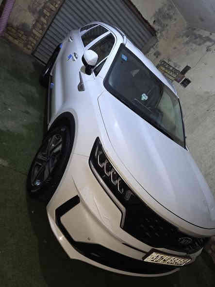 السلام عليكم سورنتو 2021
مواصفات كير ماوس
أريل لوكيشن
ماشيه80
كفاله عامه
فول من غير البانورامه
السعر275
للستفسار***********
