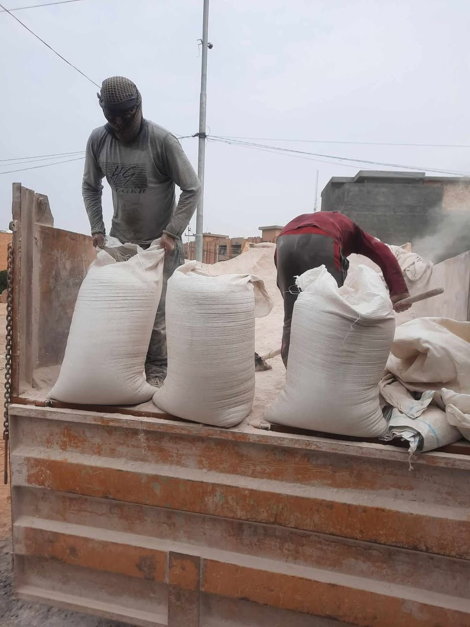 سلام عليكم اذا تحب أجهز لك جص الجزيره الفلوجه وجص النجف درجه أولى  تفحص قبل التفريق سياره تك ام العلم 6خانات  وبأسعار مناسبه جدآ مراعات لظروف التي يمر بها المواطنين توصيل لجميع مناطق بغداد اتصل وميكون خاطرك الى طيب

***********
***********
