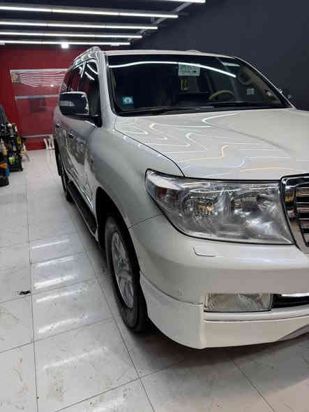 لاندكروز 2011 ستينية
كفالة عامة من صبغ وحادث وتبديل  
ماشية 114 الف   
شرط ترايك زيرو حدادية 100/100. تخم تاير ياباني.  

السعر 360 $ وبيها مجال قليل جدا
واكو كلشي بالسوك بس النظيف والجاهز يختلف
مكان السيارة ميسان مركز المدينة
رقم بغداد بأسمي
الا تصال ***********
