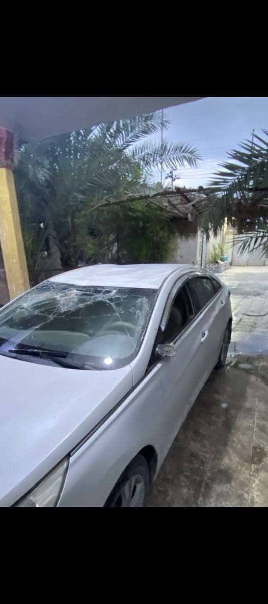 السلام عليكم.    للبيع سوناتا.    موديل 2011
رقم بصرة       تحويل مباشر.   

خليجي.    
محرك. 2400.   دوش.   
كير.    محرك.    صدر.    تبريد.    
جاهزه من كلشي.     شرط الفحص 
حادث موجود بالصور  
مكاني. البصرة قضاء الدير 
السعر.  85  $. وبي مجال 
رقم هاتف.  ***********
