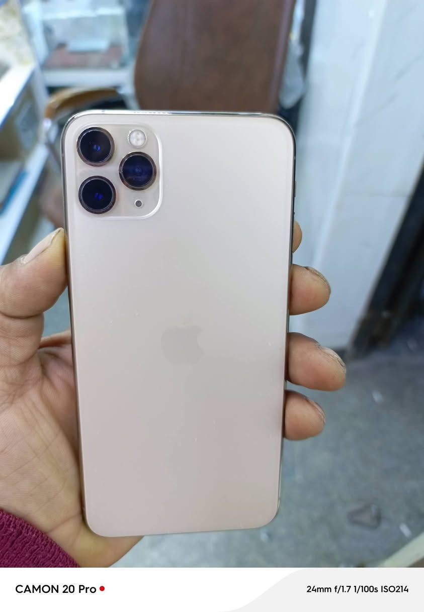 11 برو ماكس ذاكره 256 مبدل بطاريه فيس ايدي عاطل فقط الباقي مكفول السعر 275 بي مجال رقم ***********
