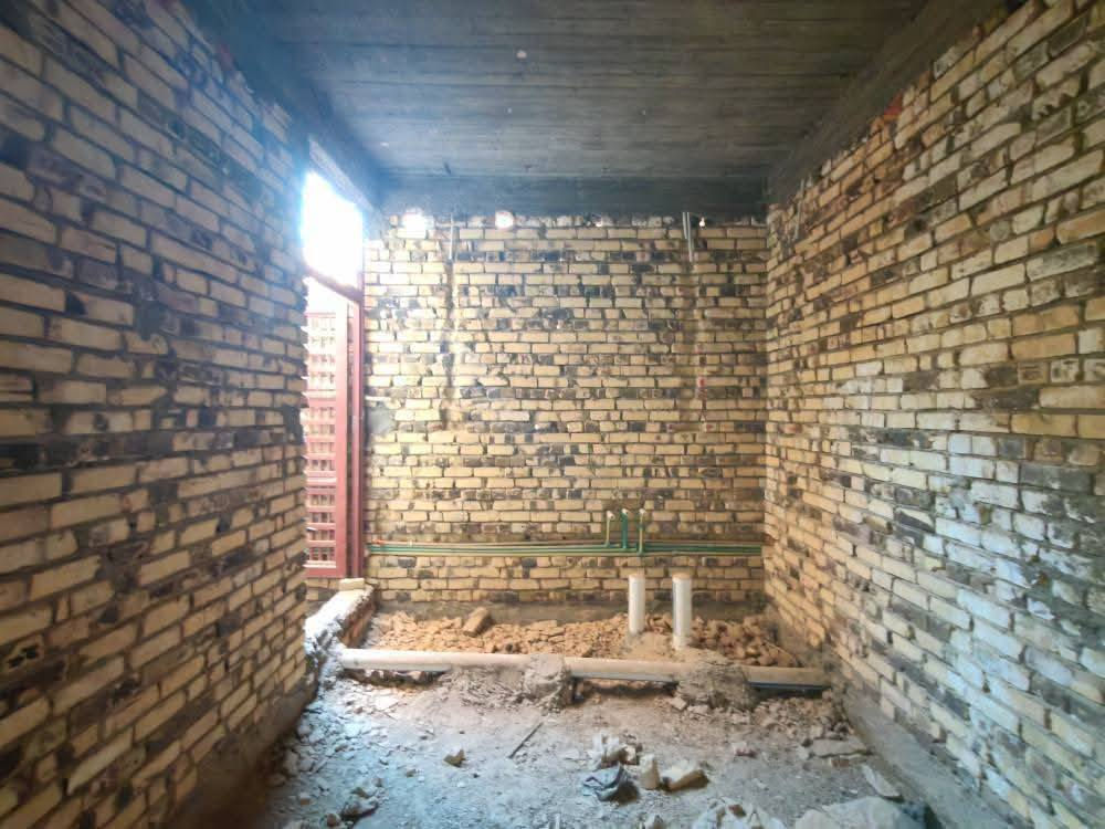 دار للبيع المساحه 100 متر مراجعه الرقم ***********
