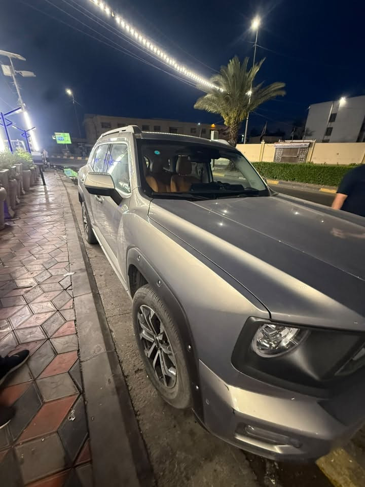 السلام عليكم هافال h7 السيارة مكفولة كفال عامة ماشية٢٠ السعر38.250 وبيهة مجال بسيط
***********
