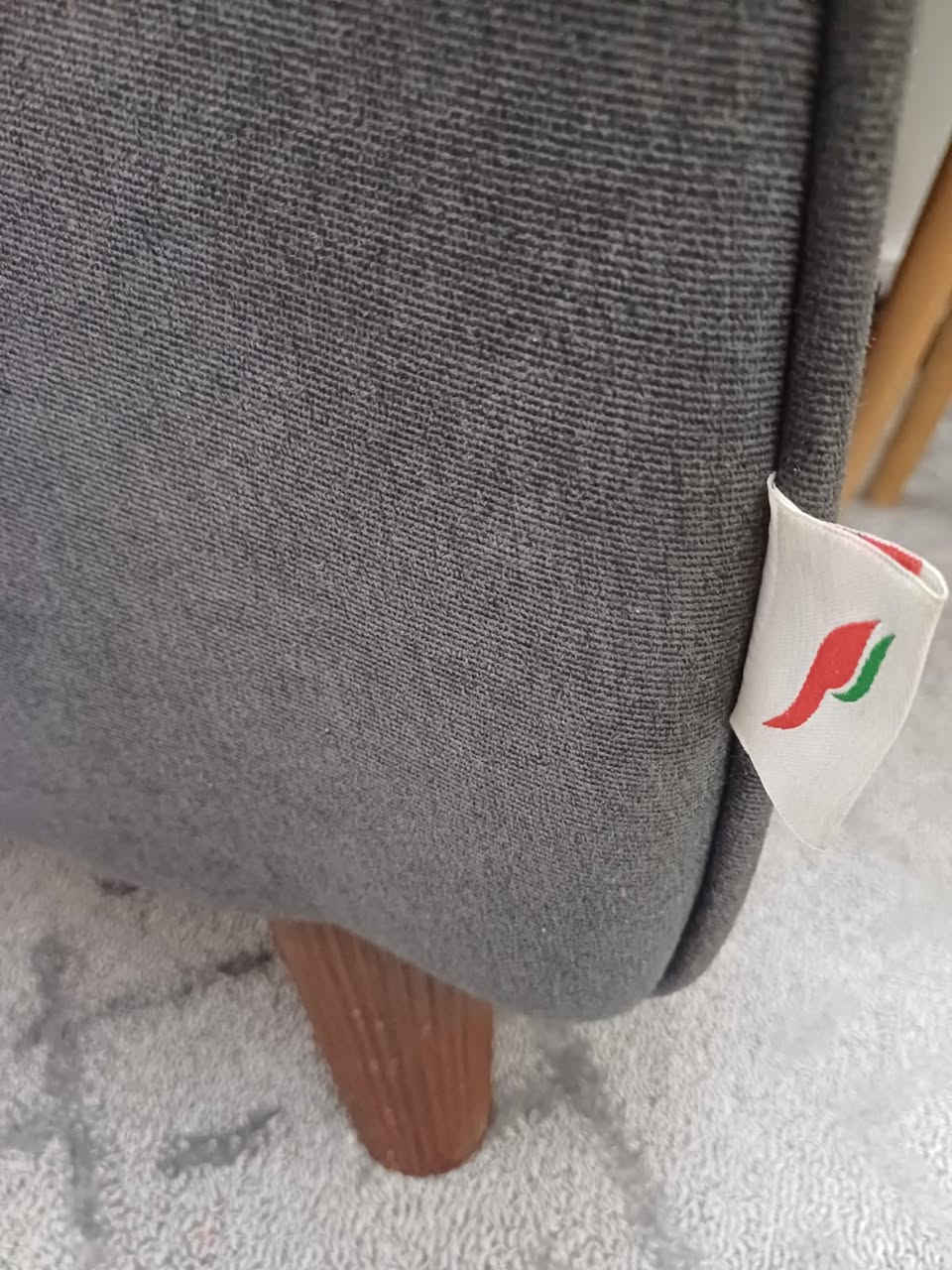 ديوان تفصال مسويته تكمه
فصلته بمليون وميه
واليوم عارضته ب700 الف وكلش نظيف ومابي اي ضرر
مكاني الغزاليه قريب ع جسر الغزاليه


**إذا كنت صاحب هذا الإعلان وتريد حذفه لأي سبب، رجاءا أرسل رسالة إلى الدعم الفني**