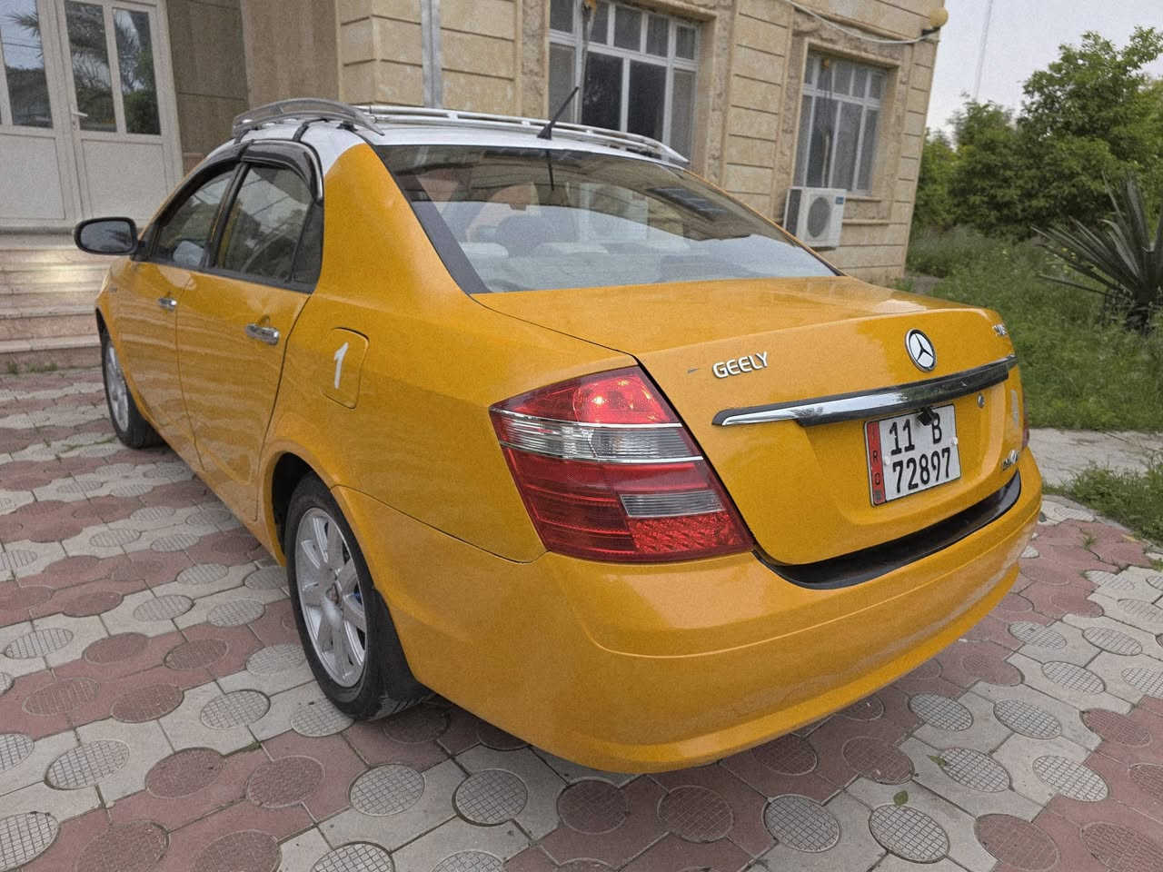 ***********
جيلي موبل موديل 2013 رقم بغداد انكليزي بأسمنه لحد(2029) كيرعادي  محرك بلاد مكفوله كفاله عامه من ضربه وصبغ ماعدا هلالات جاملغ امعمرات فقط شرط التحويل 
التفاصيل/
كيرو محرك شرط وكفاله لاصرف لابخار 
تخم تايرات جديد 
شاشه وكامره 
ويل كروم 
دوشمه كاعيه كلهه جديد 
هيئه وغرامات مصفره 
تبريد بس نقص غاز 
لايتات زنون 
صدر امامي خلفي جديد 
باتري جديد 
كهربائيات كلهه شغاله بدون نقص سياره جديده مال جناي مكان سياره ديالى/ خانقين سعرهه ،،،،،54
وبيهه مجال حك جيه اخوكم علي عدنان
