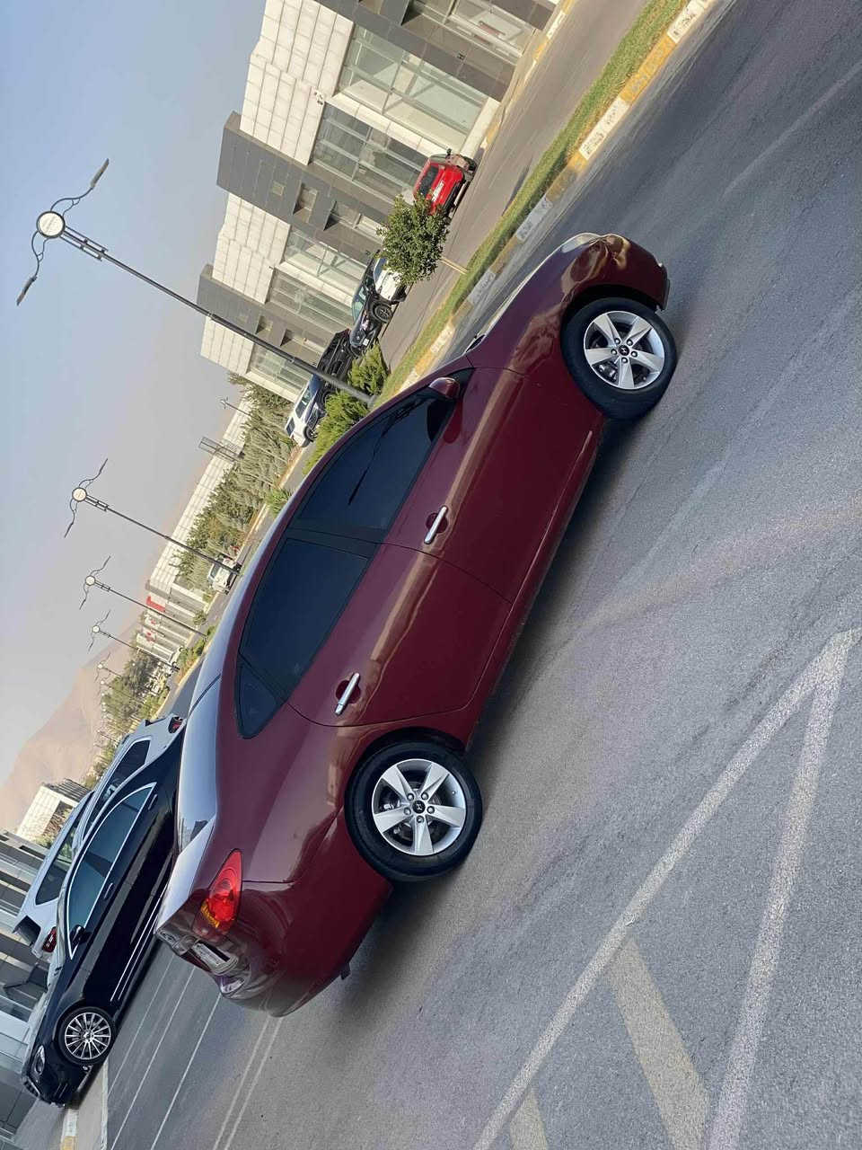 ساغ ساغ دوبەییە موس و براوە بەشەرت
مۆدیل ٢٠٠٨
گێر و مەکینە و تەبردید سارد و گەرم بەشەرت
عام پەمپە بۆ جوانی تەنها لێدرانێکی پشتی هەیە پێشی کەپسە ناو شانەکانی هیچی پێوە نیە بێ لێدرانە
گێر تۆماتیک
٤٨$ مجالێکی کەم
0750 4297768 سوران, أربيل
