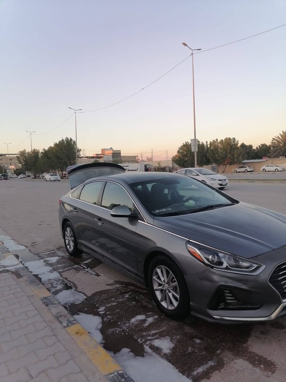 سوناتا ١٨ البيع صور حادث موجوده
سعر ١٢٨ وبيها مجال
ماشيه 90
وضع شركة
بل عافيه على ياخذها
رقم هاتف ***********
