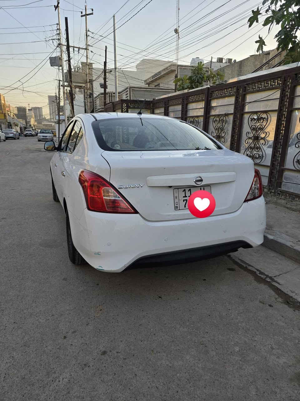 السلام عليكم
نيسان سني هندي بليتة زركة بغداد ١٩ بيهه بارد بجاملغ السايق فقط ماشية ٩٥ الف السيارة جاهزة سونار موجود وية الصور السعر ١٠٥ وبيهه مجال ان شاءالله 
مكاني بغداد الزعفرانية او شارع فلسطين 
***********
