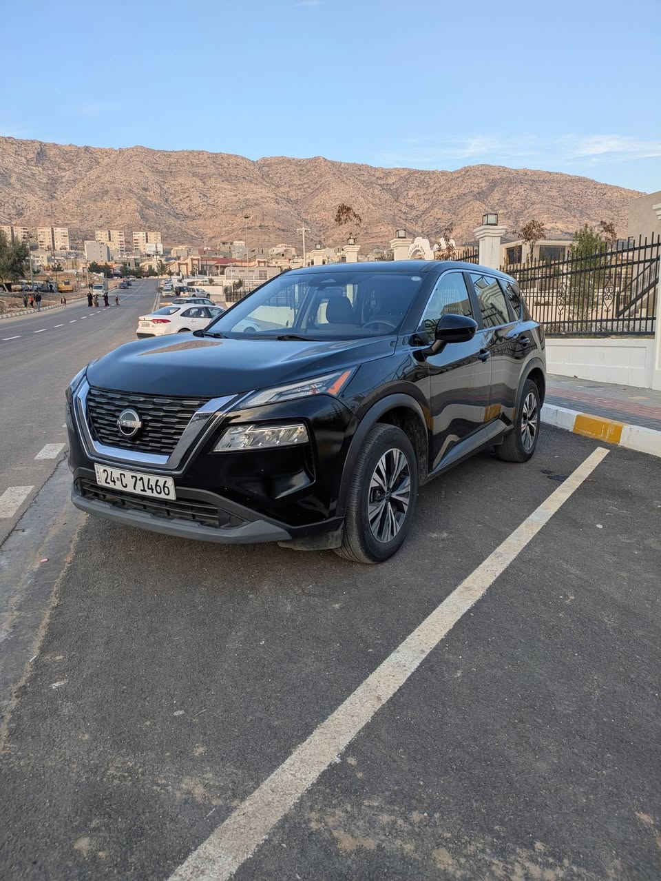 NISSAN ROGUE 2023 AWD
للبيع او مراوس
مكينة 15 توربو 3 سلندر
المواصفات SV دفع رباعي
ماشية ٢٦ مايل
بصمة ابواب
بصمة تشغيل
هاند بريك بصمة
اوتو هولد
اوتو ستارت
رادار امامي تحديد مسار
رادار جانبي نقطة عمياء
رادار خلفي التحذير من الاصطدام
حساس امامي و خلفي
كشنات كهربائي
تبريد مركزي
لايتات ليد و زینون
بدون ضربة شبر من رأس بند صبخ 
ارباك ستيرن و دكمة سائق سیستم بلادي و موضح بالصور
سعر 175ومجال
رقم موبايل ***********
رقم شاصي
5N1BT3BB0PC822530
