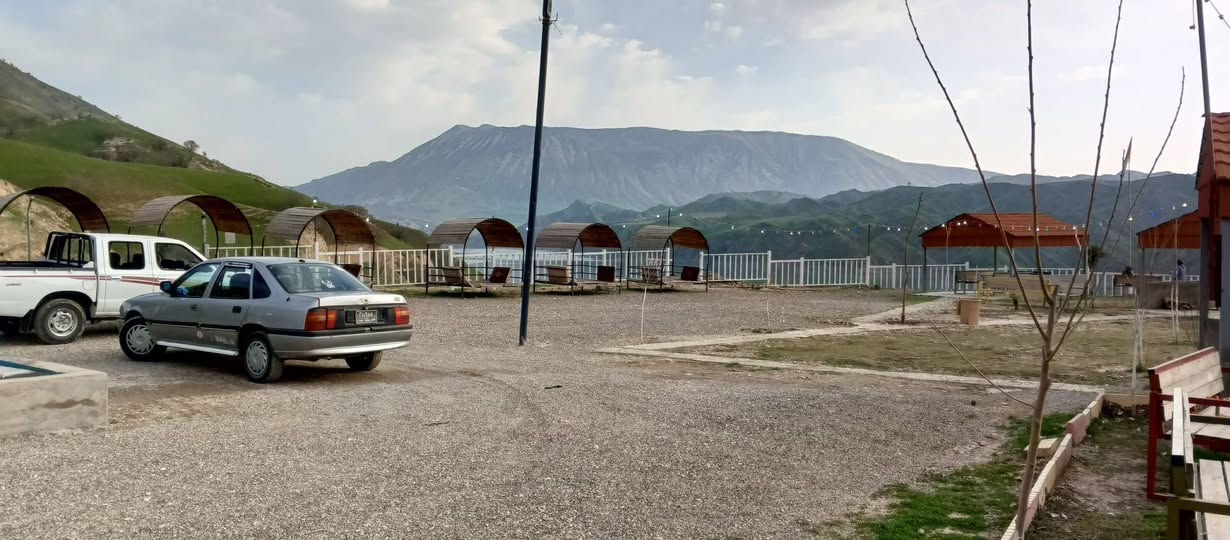 ئۆپڵ  ، 
ئاڕمی پلاستیکی سلێمانی
مەکینە 20 
گیر و مەکینە بێ عەیب
کارەبایی و گەڕمی کامڵ
دوو جام کاڕەبا ،
جوار تایەیی نوێ 
هەیکەلێ جوان ونمونەیی
۷۰ هەزاڕ غڕامەی لەسەڕە دوای معامەلە بۆت ئەگیرینەوە.  
ئەگەر مشتەری نیت سەڕمان مەیەشێنن، لەگەل ڕێز حلبجة, السليمانية


**إذا كنت صاحب هذا الإعلان وتريد حذفه لأي سبب، رجاءا أرسل رسالة إلى الدعم الفني**