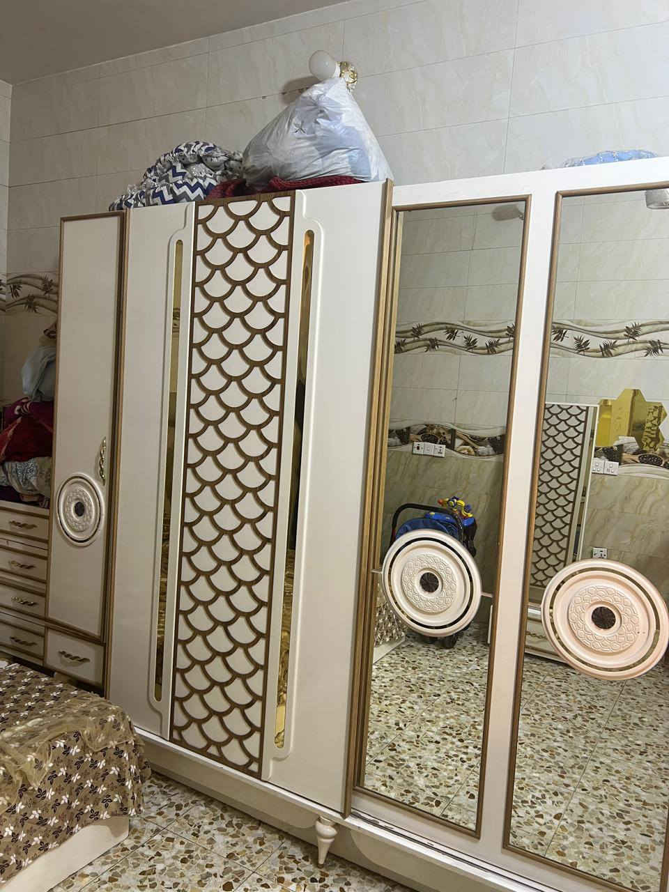 غرفه نوم تركيه درجه اولئ 9قطع سعر 850وبي مجال مكان بغداد الامين ***********
